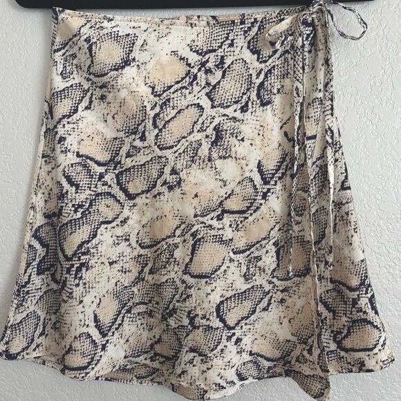 Emory Park Faux Wrap Snakeskin Print Mini Skirt Ladies Small - Picture 1 of 9